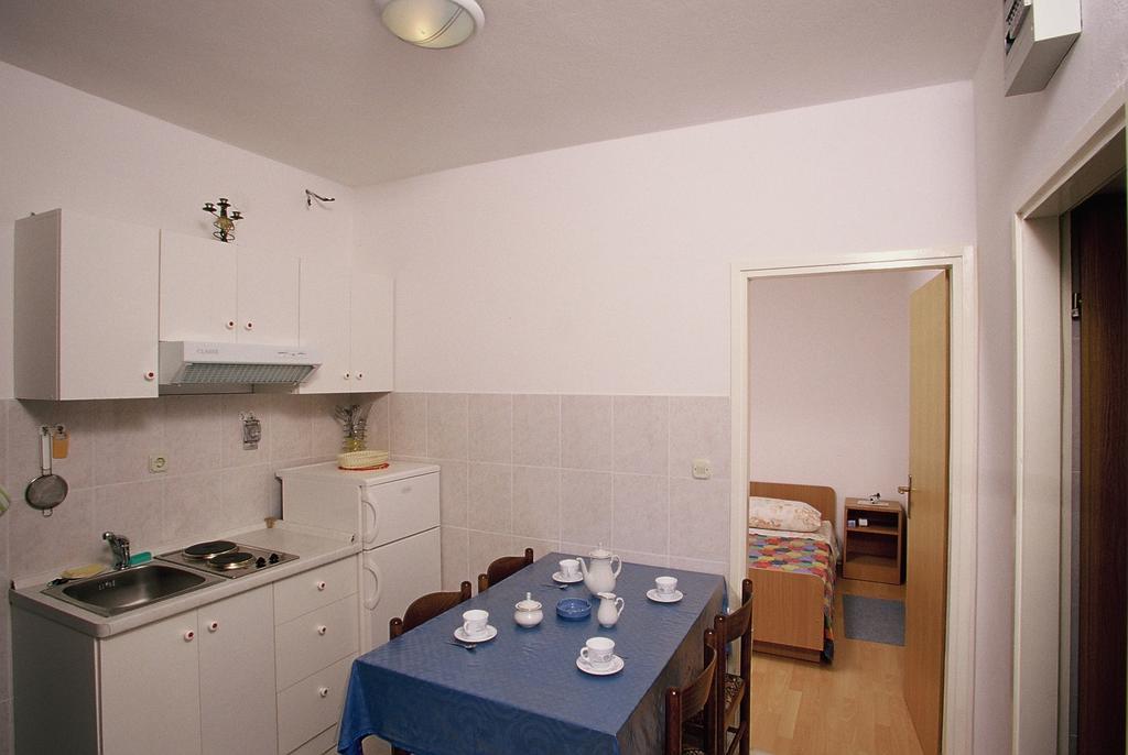 Apartments Boljat Supetar Pokoj fotografie